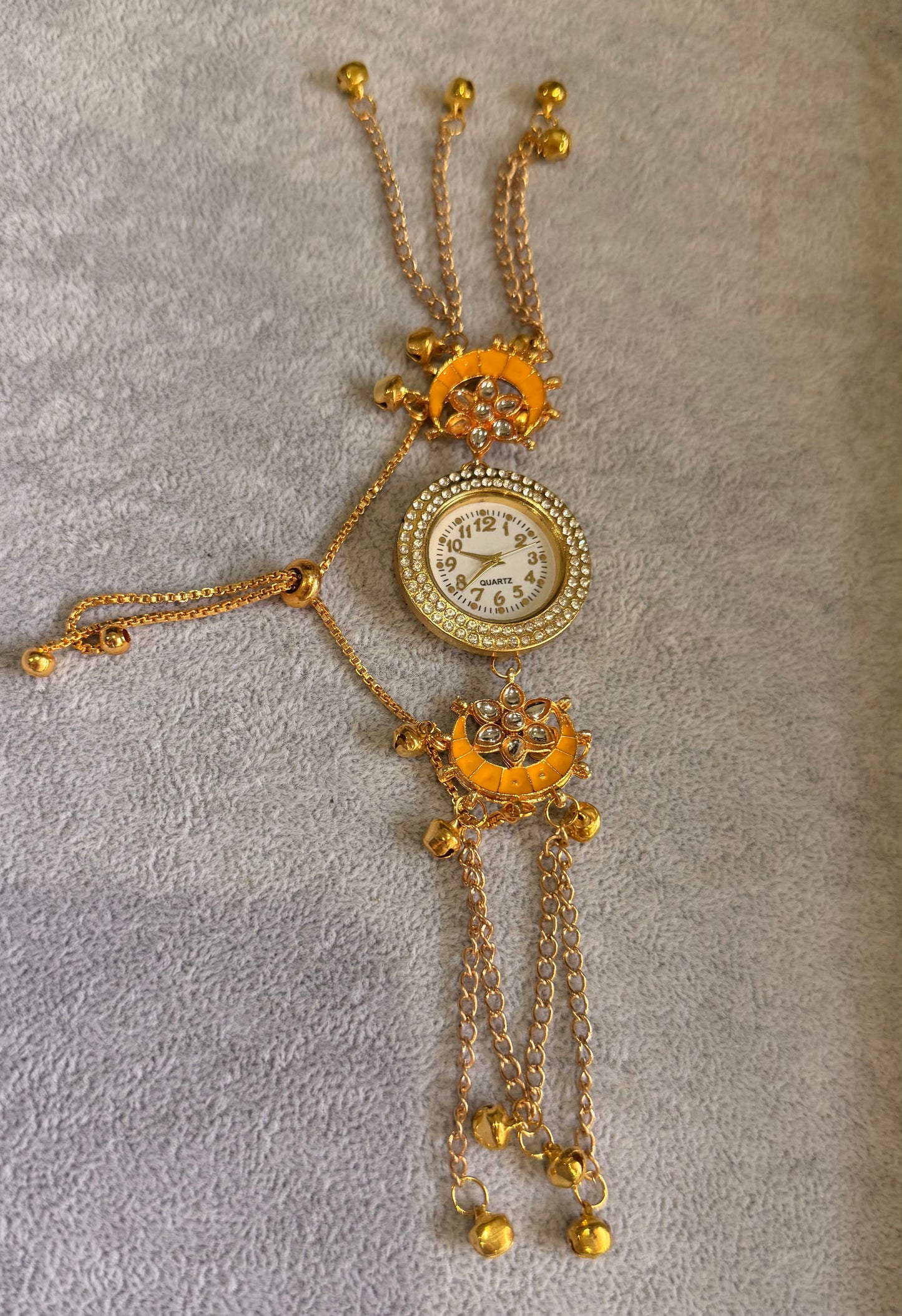 Noor Desi Watch