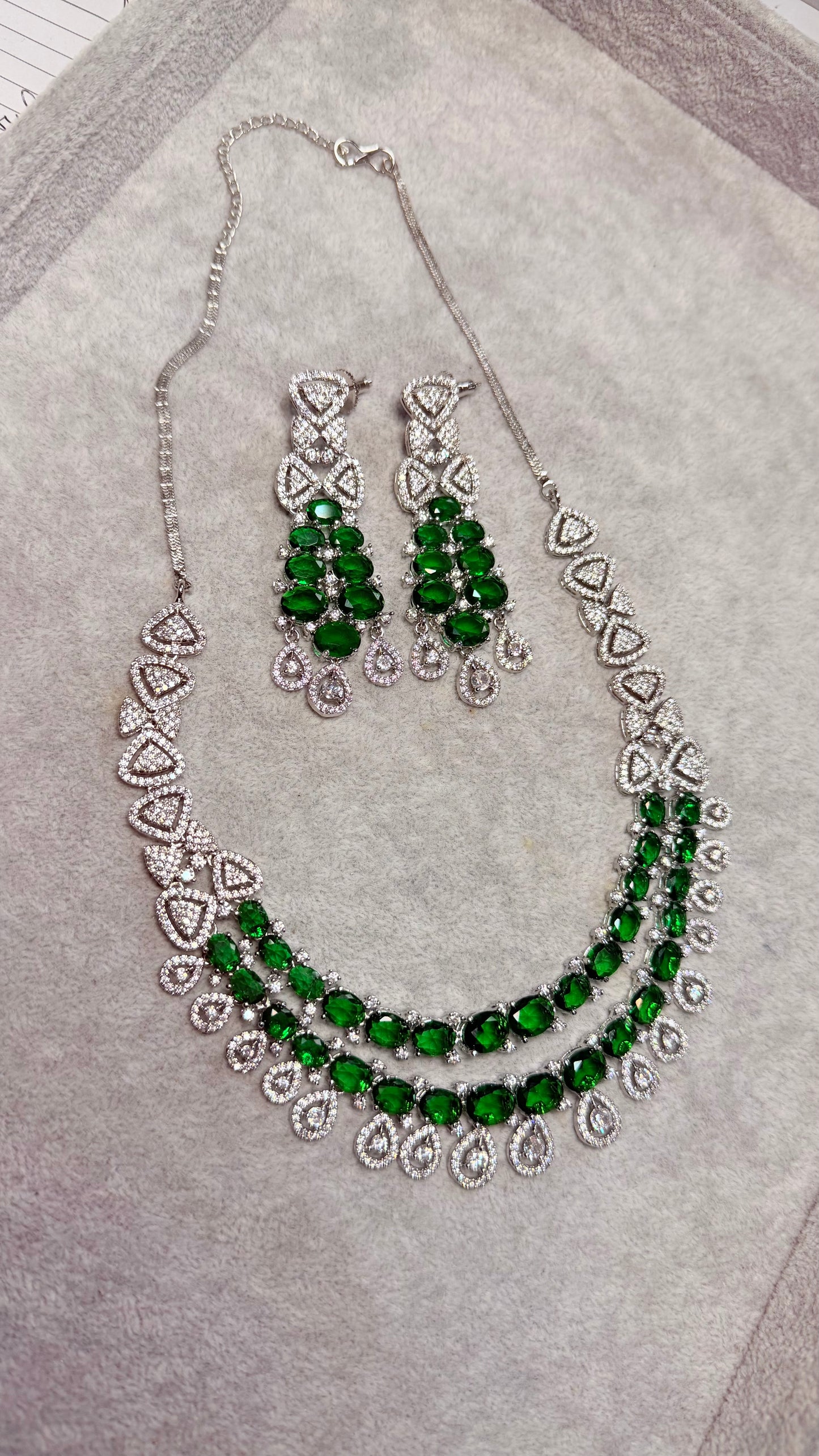 Emerald Diamanté Set